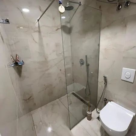 Ring Center Downtown Apartmán Tirana