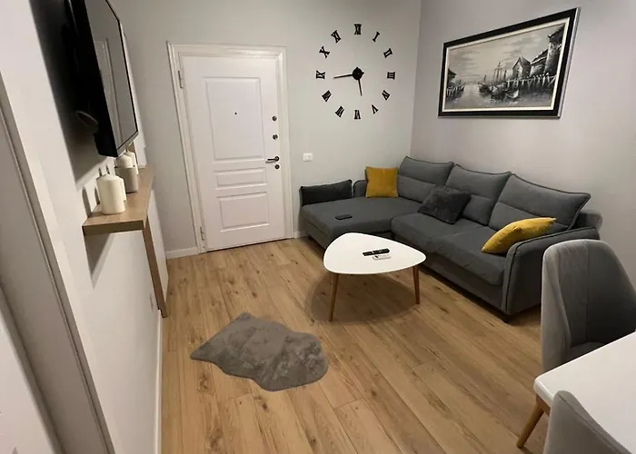 Apartment Ring Center Downtown